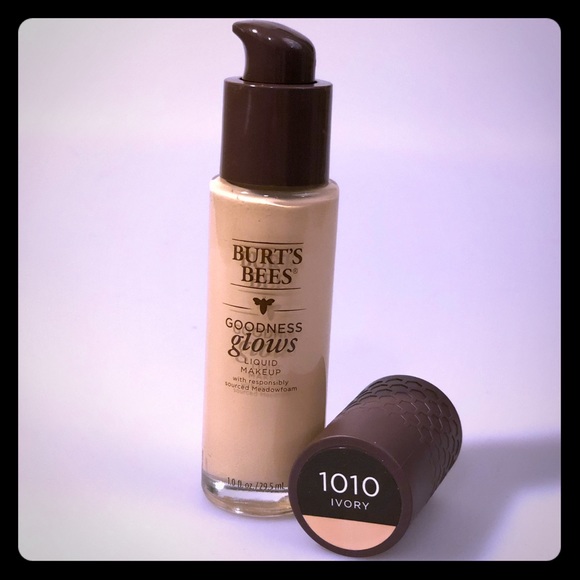 Burt's Bees Makeup Burts Bees Goodness Glows In Ivory Poshmark